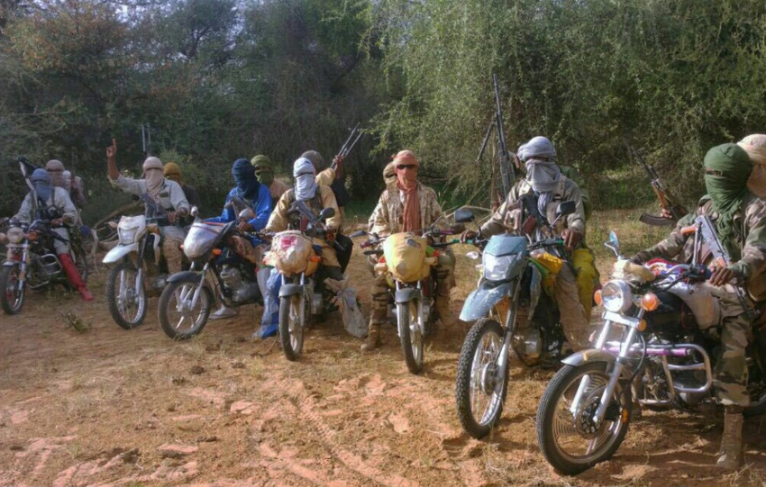  AXE DIRÉ- TOMBOUCTOU : 09 JEUNES EN PARTANCE POUR TOMBOUCTOU POUR LES ÉPREUVES SPORTIVES DE L’ARMÉE, ASSASSINÉS PAR DES HOMMES ARMÉS, HIER