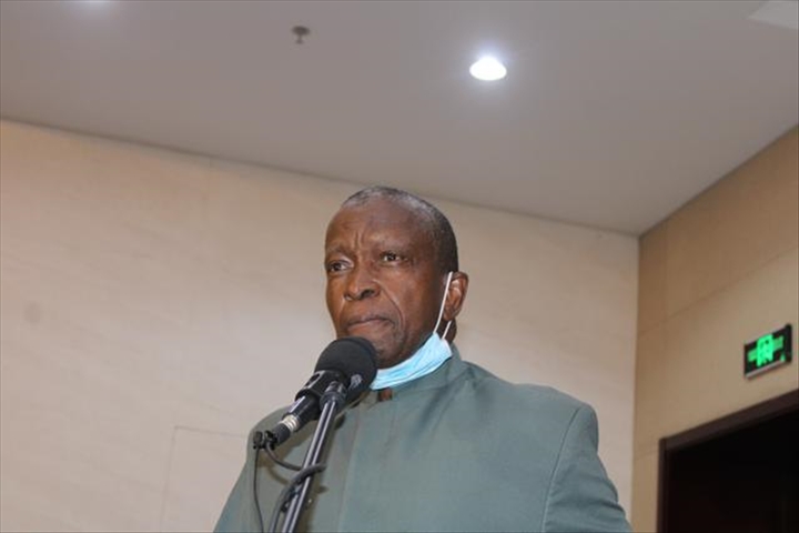  L’ANCIEN PREMIER MINISTRE SOUMANA SAKO À PROPOS DE LA DISSOLUTION DES PARTIS POLITIQUES : « UNE VAINE TENTATIVE DE FAIRE FAIRE MARCHE ARRIÈRE À LA ROUE DE L’HISTOIRE…»