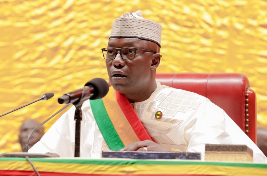 LE PRÉSIDENT DU CNT MALICK DIAW À L’OUVERTURE DE LA SESSION D’OCTOBRE 2025 : «ILS VEULENT NOUS ASPHYXIER ÉCONOMIQUEMENT, MAIS LE TERRORISME ÉCONOMIQUE SERA VAINCU »
