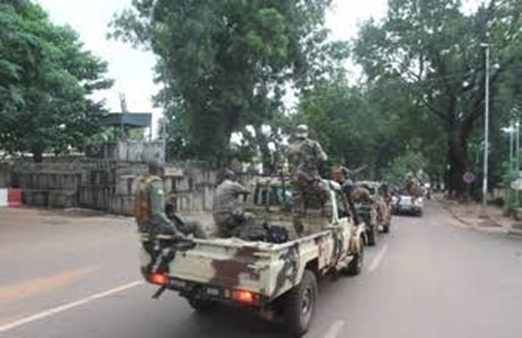  TENTATIVE D’INCURSION D’HOMMES ARMES A KOUTIALA ET SIKASSO : L’assaut contre deux postes de contrôle déjoué par les FAMA